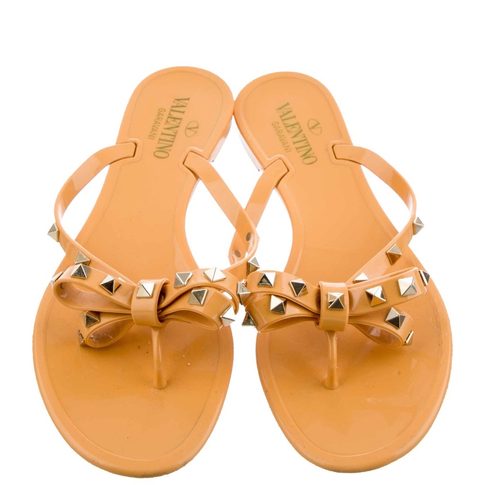 Valentino rockstud accents bow slide, size 40 (10)